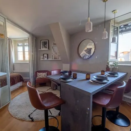 Studio Moderne Dominant Le Vieux *